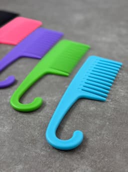 Peine para cabello por mayor ($20 c/u mínimo 12 unidades) - imagen