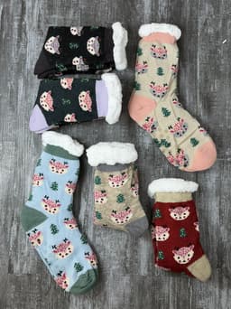 Medias antideslizantes con peluche x Mayor ( Pack de 12 unidades a $112.50 c/u) - imagen