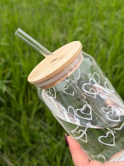 Vaso de vidrio con tapa y sorbo ( $90 c/u minimo pack de 12) - imagen
