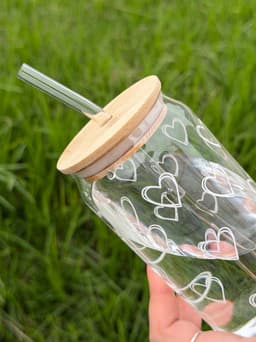 Vaso de vidrio con tapa y sorbo ( $90 c/u minimo pack de 12) - imagen