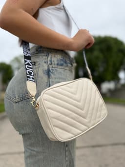 Cartera Bandolera con correa por mayor ( Pack de 12 a $ 190 c/u ) - imagen