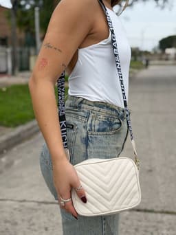 Cartera Bandolera con correa por mayor ( Pack de 12 a $ 190 c/u ) - imagen