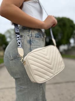 Cartera Bandolera con correa por mayor ( Pack de 12 a $ 190 c/u ) - imagen