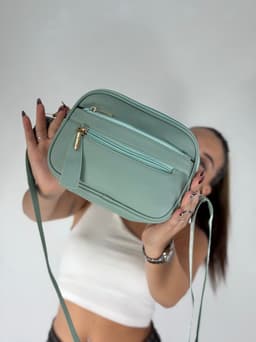 Cartera bandolera con correa por mayor ( Pack de 12 a $ 360 c/u ) - imagen