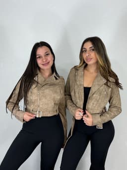 Campera cuerina con cinto por mayor ( Pack de 12 a $ 890 c/u ) - imagen