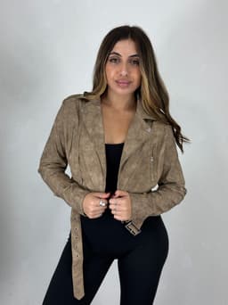 Campera cuerina con cinto por mayor ( Pack de 12 a $ 890 c/u ) - imagen