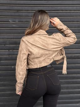 Campera cuerina con cinto por mayor ( Pack de 12 a $ 890 c/u ) - imagen