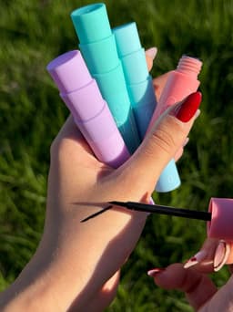 Delineador liquido - imagen