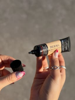 Base liquida - imagen