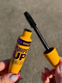 Mascara de Pestaña Resistente al Agua - imagen