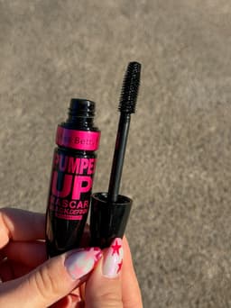 Mascara de Pestaña Resistente al Agua - imagen