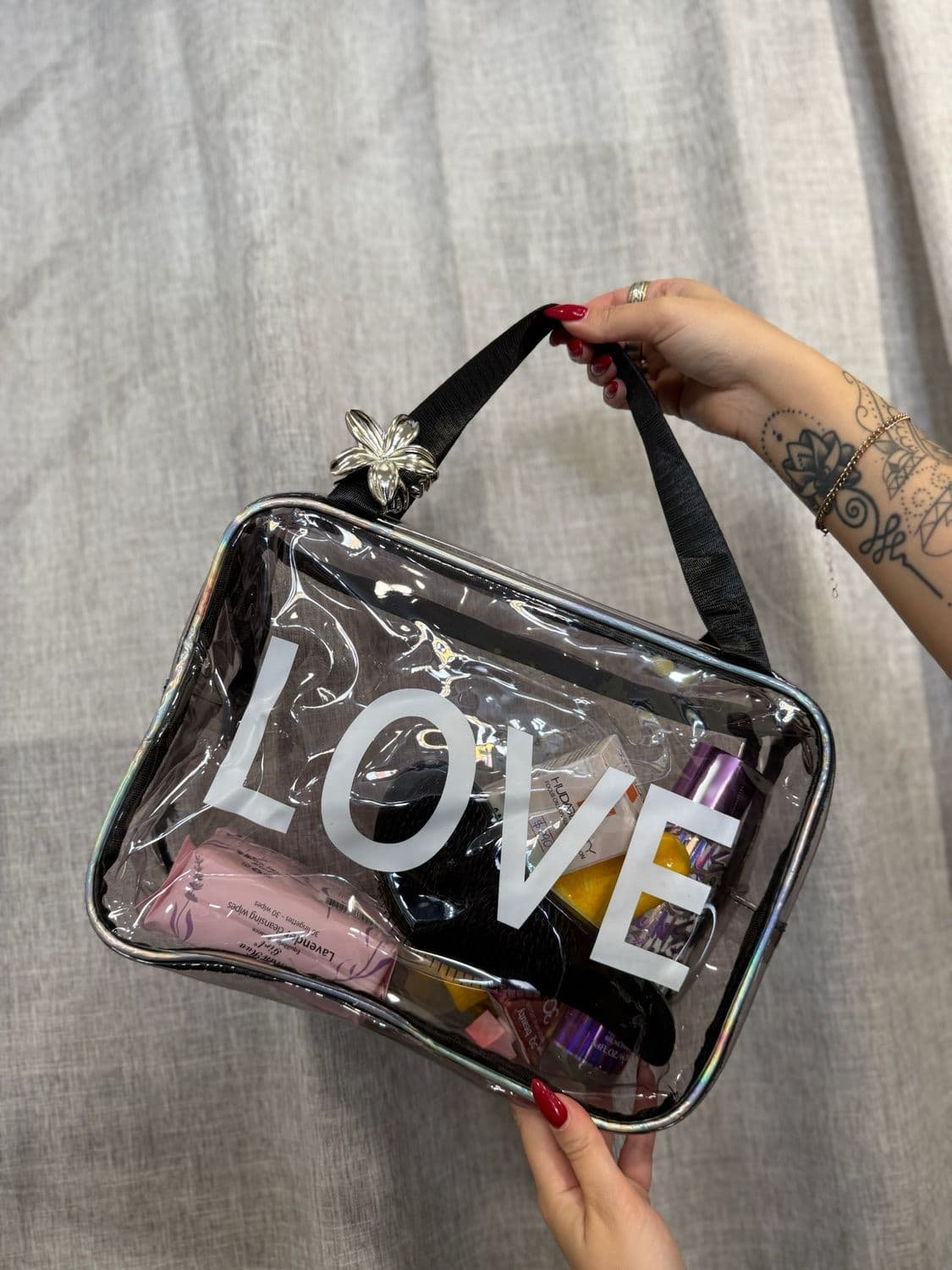Neceser LOVE tamaño grande color transparente