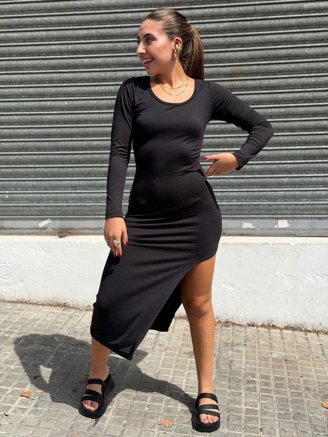 Vestido Samanta en tela brush color negro