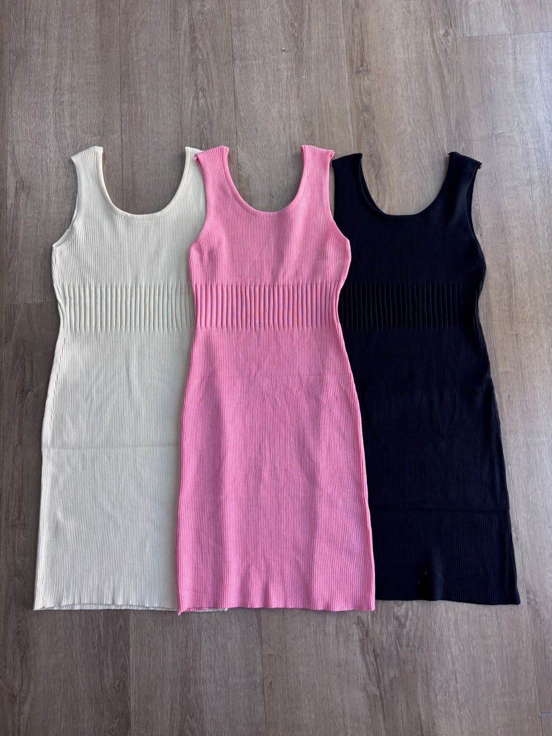 Vestido musculosa en tela de hilo