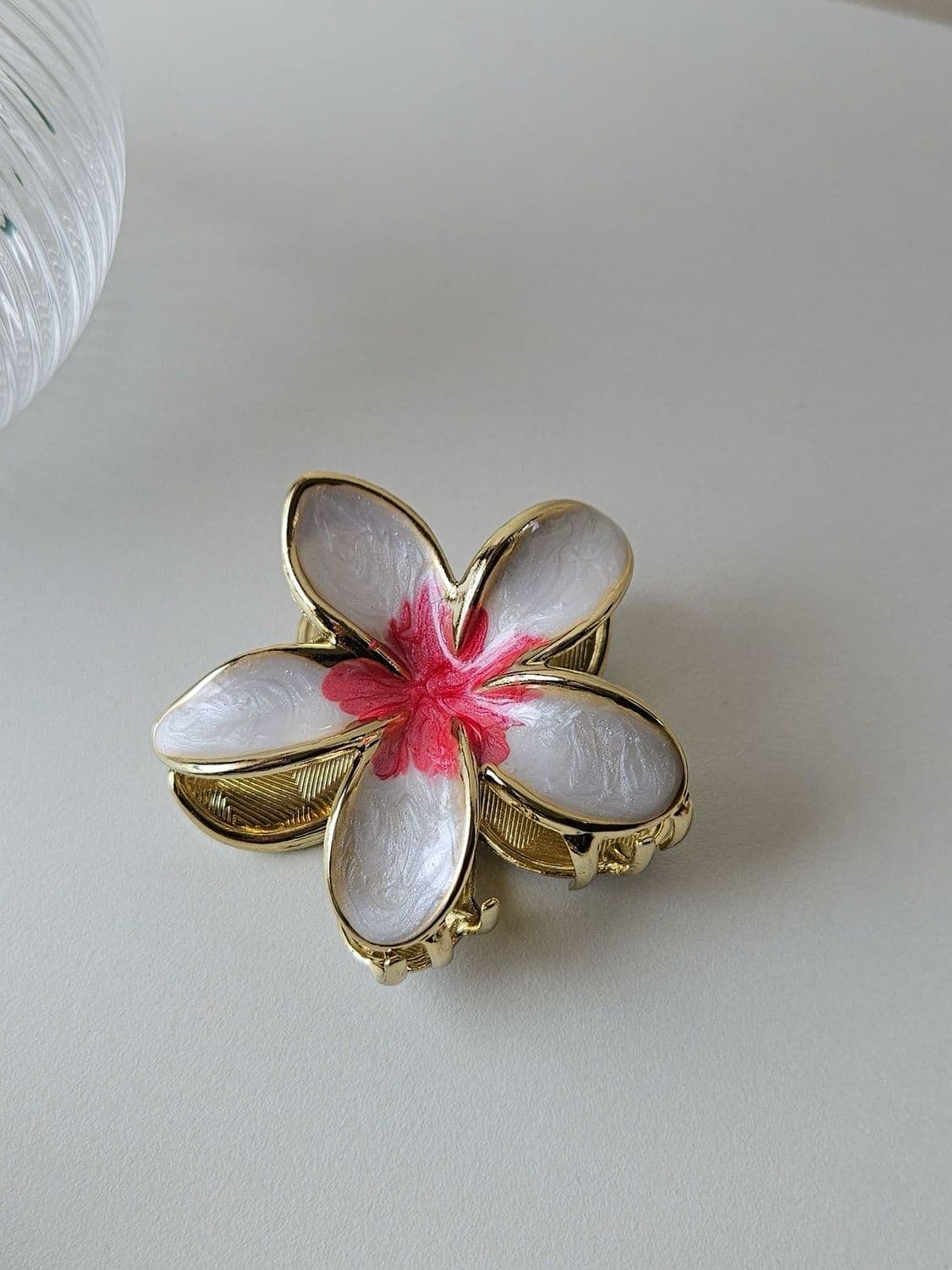 Pinza de flor hawaiana